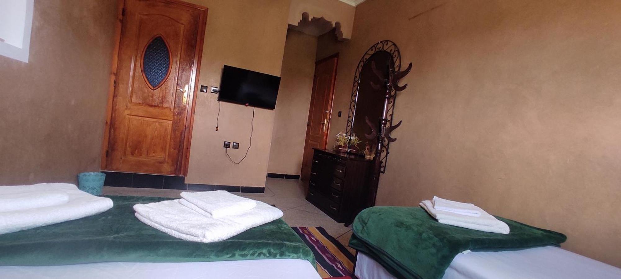 Maison D'Hotes Ghalil Tajda Esterno foto